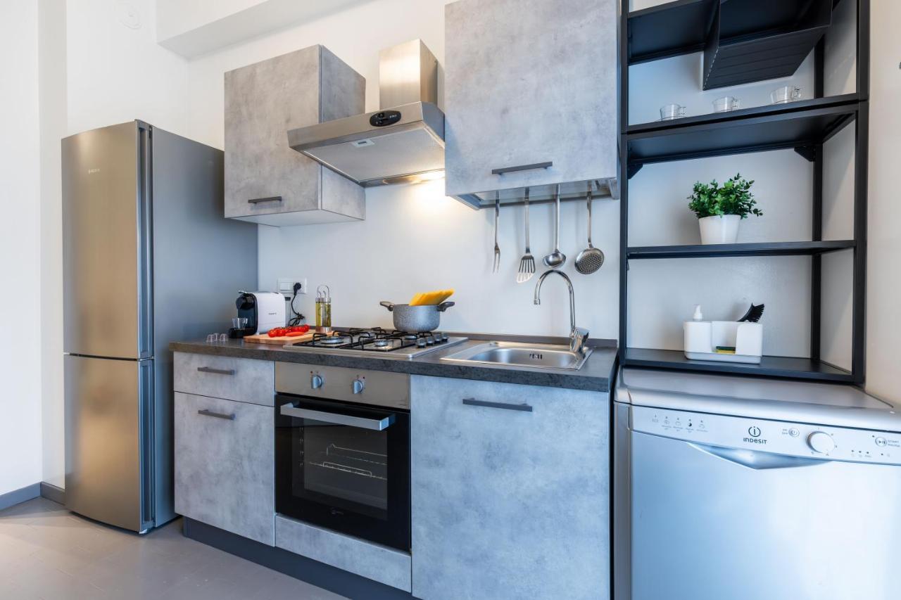 Central Station 13min - 2 Bedrooms, 2 Bathrooms, Metro Mailand